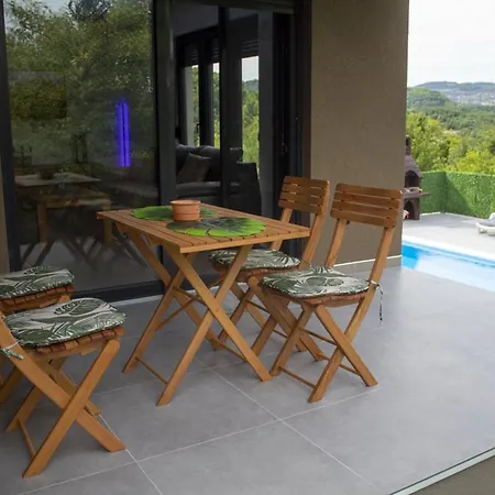 Vikend Kuca Ljetni San